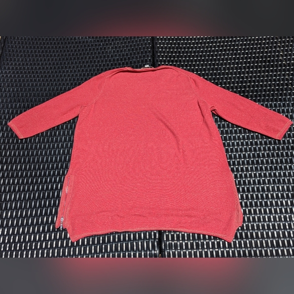 Large Cashmere Silk Nordstrom Pink Sweater with Side Zipper Embellishments - Picture 2 of 6